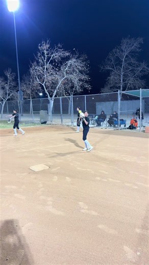 Hannah Martinez Dominates the Mound in Softball