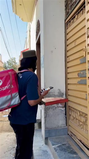 Dramatic Scene Finale with Lucky Official