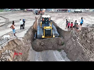 Special Activity Technique Operator Sand Filling Up Bulldozer Force To Pushing Clearing Sand