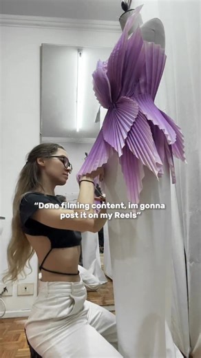 Anastasea Kras - Fashion Designer | Dressmaker 🦋 UGC on Instagram: "Wise time management. Never underestimate it’s power 💪🏽 @quintessentiana #fashiondesigner #fashion #dress #dressmaker #dressmaking #модельер #fashiondesign #handmadefashion #модель #couture"