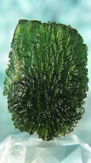 Moldavite: The Story of a Meteorite Crystal