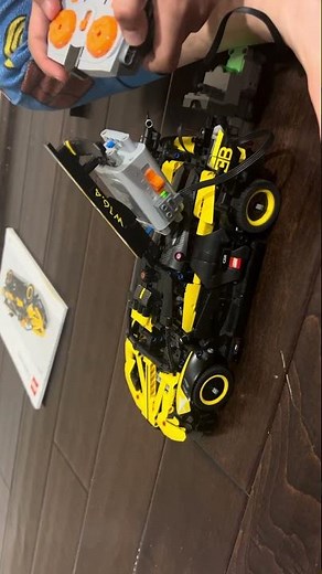 Motorized Lego Bugatti now runs using remote controller