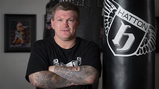 How did boxing champion Ricky Hatton die?