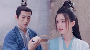 1.3M views · 10K reactions | She cleverly escaped the man's pursuit #赵露思 #杨洋 #ZhaoLusi #yangyang #WhoRulesTheWorld #drama #cdrama #古装 #WeTV #WhoRulesTheWorld | 满糖青春社 SugarDrama | Facebook