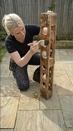 DIY Rustic Wine Rack from a Pallet