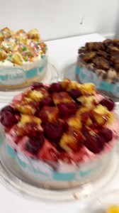 19K views · 72 reactions | Sweet dreams are made of this  La Diperie has it all! Serving up everything from ice cream to milkshakes, donuts, cakes, waffles, crepes, sundaes, Dippin’ Dots, The Cheesecake Factory desserts, and more! You can even dip the cheesecakes   Check out La Diperie at 609 Richmond Street | Downtown London | Facebook