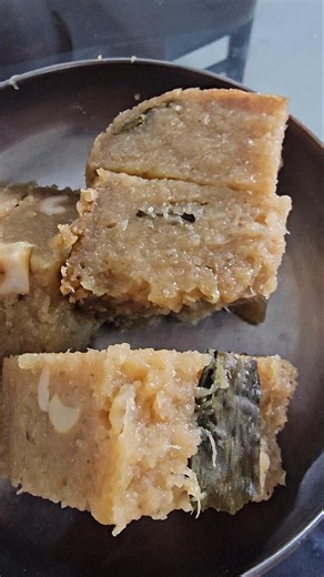Dhondas (Cucumber Cake) धोंडस