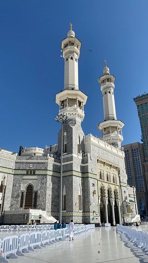 Achchi Batee on Instagram‎: ". . . #islamicquotes #prophetmuhammadﷺ #islamicreels #goodthoughts #islamicquotes #molanatariqjameel #achchibatee #bayan #explorepage #sharemore #reelsforyou #exploremore #viralreels #trendingreels #goviral"‎