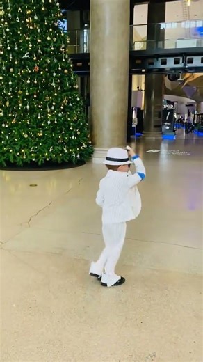 Smooth Criminal Performance at Science MuseumRVA by ZMan Dancer