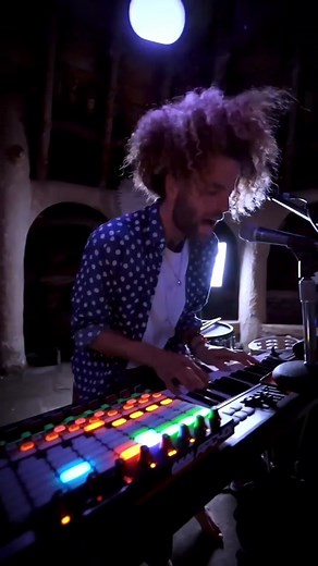 Loving this 'Stars' cover from @Youngr 💫 Tag us in your #SimplyRed covers!