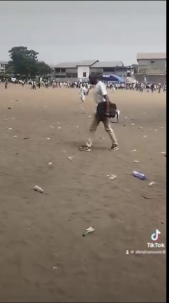 2.7K views · 44 reactions | Voici les images à 14.45 du meeting de Martine Fayulu et ses amis. | CODE 243 | Facebook