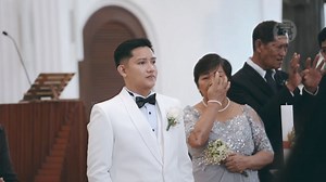 Unlike other brides, netizen Rian Manliclic-Enofre did not just simply walk down the aisle, but also serenaded her groom at their wedding. 🎥 Rian Manliclic-Enofre Want your videos and photos featured? Email your content to wheninmanila@gmail.com so we can share it with our community! | When In Manila