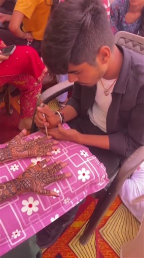 Rohit Mehandi arts (Raikot) on Instagram: "Follow me 🥀❤️ bridal hand mehandi design 🥀🌿🌿 #mehendidesign #mehendiart #arabicmehendi #rohitmehandiart #mehndiceremony #bridalmehndi#mehndibrid #mehendiartist #mehendidesigns #mehenditattoo #arabicmehndi #mehendilove #mehndiartist #mehndilovers #karwachauthspecial #mehendifunction #mehndiparty #mehndipattern #teejspecialmehndi #mehendilove #mehendilover #mehendibride #weddingmehndi #bridalmehendi #mehendigoals #mehendhiart #mehendiloversmehndivibes