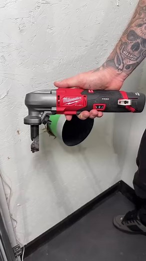 Round over.🎥: Champagne Builds Milwaukee 2723-20 M18 FUEL 18V Cordless Li-Ion Compact Router available on our site. Free shipping.#shopfao #milwaukee #milwaukeetools | Factory Authorized Outlet