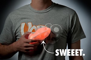 Color-Changing Chameleon: Lamp matches color of whatever you place it on