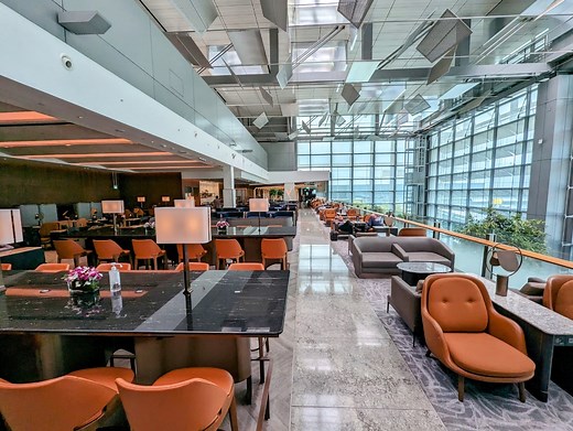 Review: Singapore Airlines SilverKris Business Class Lounge, Changi T3 - The MileLion
