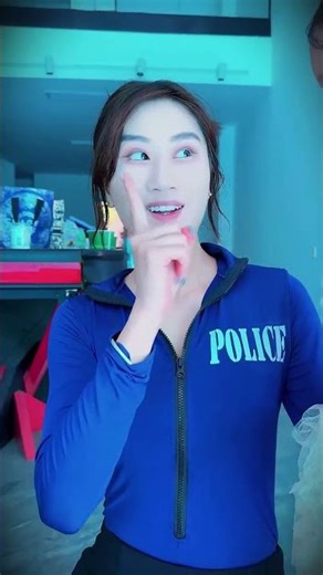 Children can't get in without swimming rings#Officer Rabbit #angel