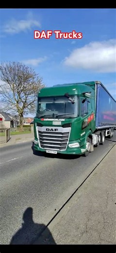 Tidy DAF trucks on the move #truckspotting #hgv #trucking