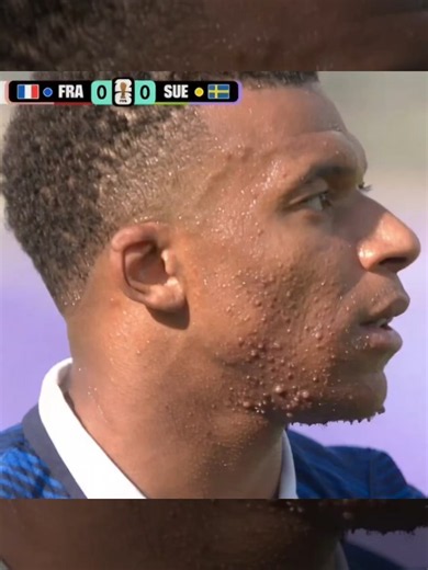 📷 Última Hora.. 📷 As espinhas no rosto da estrela da seleção francesa de futebol, Kylian Mbappé, estão na pauta do mundo.. Vocês sabem o motivo disso? #mbappe #selecaofrancesa #rosto #skincare #espinha @dsmfut