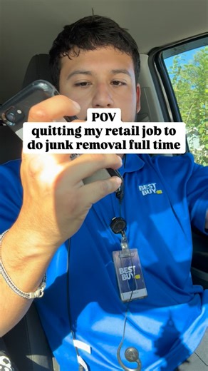 Houston Junk Removal | Eco-Friendly on Instagram: "I was averaging $700-800 paychecks at Best Buy every 2 weeks picking up some shifts here and there. I was also running my junk removal business part time, I made anywhere from $200-500 per job but only part time. After staying consistent with junk removal I started getting more calls and it was during work at Best Buy, the manager would also make a big deal of me going to the restroom or break room to call or text a customer back. My coworkers k