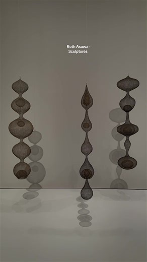 Looped-Wire Sculpture on show at @MoMA The Museum of Modern Art #livinginnyc #museumofmodernart #ruthasawa #museumtok #snowactivities