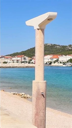 PLAŽA KUČINA, OTOK MURTER: Tirkizno more i pogled na netaknutu borovu šumu (4K)