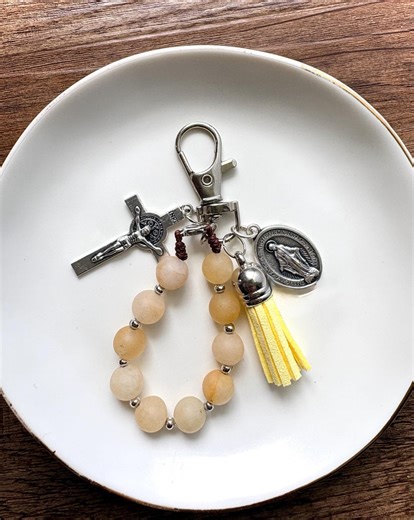 Yellow Rosary Keychain With Miraculous Medal & Crucifix, One Decade Pocket Rosary, Catholic Bag Charm, Clip-on Religious Gift for Her - Etsy
