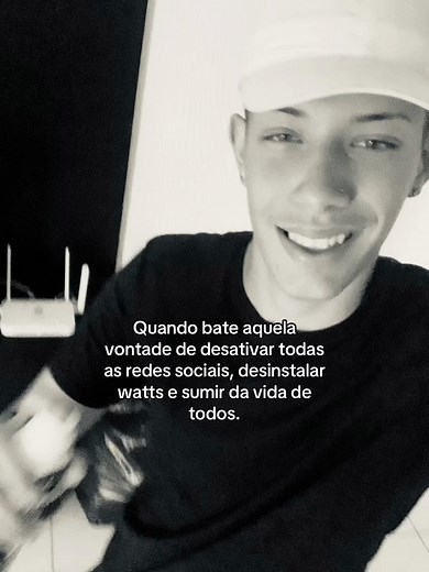 A vontade de sumir: desativando redes sociais e desconexão