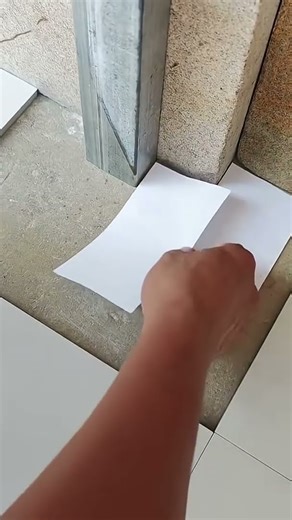 Edge wall ceramic tile installation process 🧱🧰 #shorts