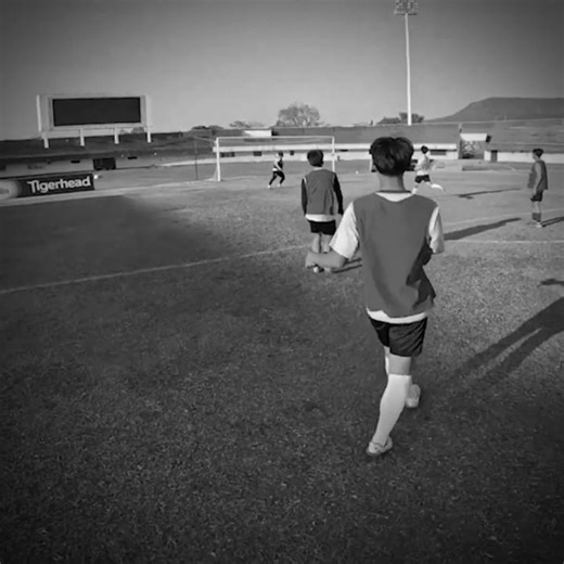 Will You And Bro Make It?🫵😭 #skills #professional #brother #football #footballshorts