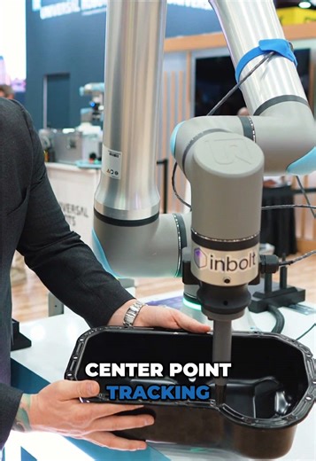 The new UR15 from Universal Robots nearly doubles the speed of the existing UR series, which means major throughput gains. 🙌 #universalrobots #robots #collaborativerobots #palletizing #materialhandling