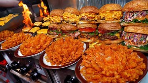1.1M views · 32K reactions | Amazing! 250℉ Grilled Cheese Burger & Fried Blooming onion! The BEST cheeseburger - KoreanStreetFood | Food Processing | Facebook