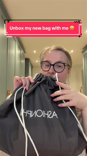 Unboxing My First Chanel 22 Bag! 🤩