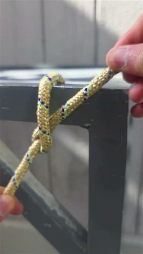 Half Hitch Knot Tutorial 🔗 | Simple Knot Every Beginner Should Know