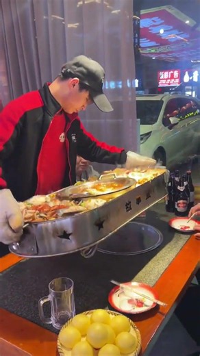This seafood hot pot is amazing!