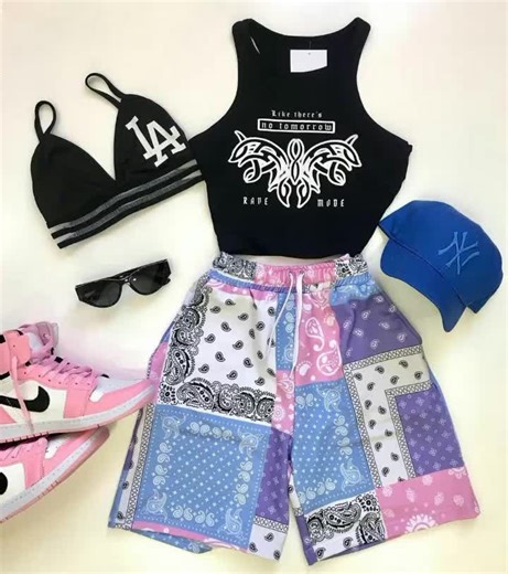 Creative Outfit Ideas Featuring Trendy Clothing