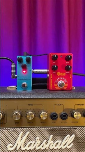 crunch distortion vs dolamo distortion, quick pedals comparison