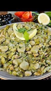 Vegetarische gebratene dicke Bohnen in der Schote