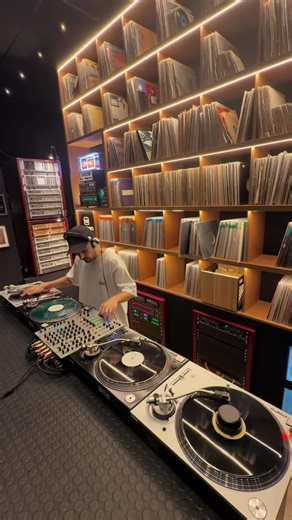 Dance TV on Instagram: "Feels like the good old days 😍"