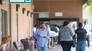 Audit of Arizona MVD: Long waits, inconsistent service