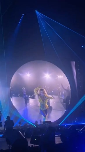 NEED to hear PURE/HONEY live again 😭💕 @Beyoncé #Beyonce #RWT #PUREHONEY #Actiii #STL