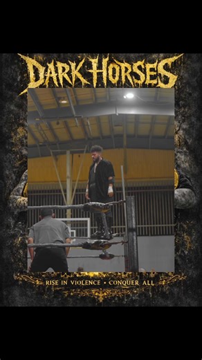 𝐔𝐧 𝐝𝐚𝐫𝐤 𝐡𝐨𝐫𝐬𝐞 𝐧𝐨 𝐞𝐬 𝐬𝐨𝐥𝐨 𝐚𝐥𝐠𝐮𝐢𝐞𝐧 𝐬𝐮𝐛𝐞𝐬𝐭𝐢𝐦𝐚𝐝𝐨. 𝐄𝐬 𝐚𝐥𝐠𝐮𝐢𝐞𝐧 𝐩𝐞𝐥𝐢𝐠𝐫𝐨𝐬𝐨, 𝐪𝐮𝐞 𝐭𝐫𝐚𝐛𝐚𝐣𝐚 𝐞𝐧 𝐬𝐢𝐥𝐞𝐧𝐜𝐢𝐨, 𝐨𝐛𝐬𝐞𝐫𝐯𝐚, 𝐞𝐬𝐩𝐞𝐫𝐚... 𝐲 𝐜𝐮𝐚𝐧𝐝𝐨 𝐥𝐥𝐞𝐠𝐚 𝐞𝐥 𝐦𝐨𝐦𝐞𝐧𝐭𝐨, 𝐝𝐞𝐬𝐭𝐫𝐮𝐲𝐞 𝐭𝐨𝐝𝐨 𝐚 𝐬𝐮 𝐩𝐚𝐬𝐨. 𝐀𝐡 𝐬𝐢... 𝐓𝐚𝐦𝐛𝐢𝐞́𝐧 𝐬𝐨𝐧 𝐥𝐨𝐬 𝐍𝐔𝐄𝐕𝐎𝐒 𝐂𝐀𝐌𝐏𝐄𝐎𝐍𝐄𝐒 𝐄𝐍 𝐏𝐀𝐑𝐄𝐉𝐀 𝐃𝐄 𝐋𝐀 𝐄𝐖𝐀♟️ | EWA - Evolution Wrestling Alliance