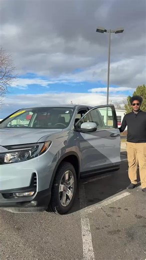 🔍🚗 Honda Ridgeline RTL Interior 🔥 Inside the Ridgeline RTL is where comfort and capability meet. Smart layout, refined materials, and the kind of interior that makes everyday driving feel effortless. Red Rock Honda 📍 748 N 1st St, Grand Junction, CO 81501 📞 9702999495 #fyp #foryoupage #discover #carsoftiktok #carvideos #autoindustry #RedRockAutoGroup #RedRockHonda #HondaRidgeline #RidgelineRTL #HondaInterior #MidsizeTruck #TruckComfort #ColoradoDrivers #GrandJunctionCO #WesternSlope #DailyD