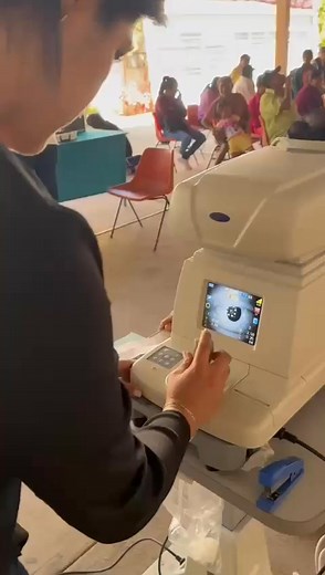 Buen día, solo compartimos información. Lean por favor, que en el texto esta todo lo que necesitan saber. Campaña de salud visual Programa Óptico Enfoque Visual en coordinación con la Regiduria de Salud, invita a toda la población a aprovechar esta jornada de salud visual diseñada para cuidar tu economía y bienestar. 🔵 Servicios disponibles: • Miopía y astigmatismo • Cataratas o carnosidad • Retinopatía diabética, etc. 🎉 Beneficio adicional: Descuento del 50% en micas y cristales graduados. 📅