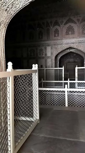 Sheesh Mahal Of Agra Fort
