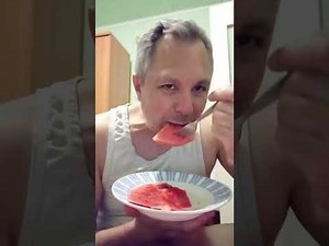 MUKBANG. КУШАЮ ВКУСНЫЙ АРБУЗ