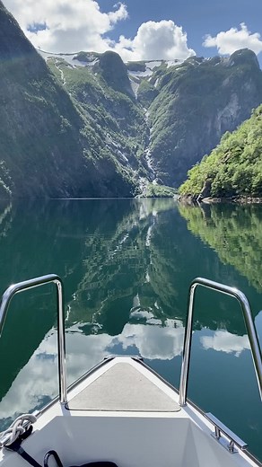 Explore the Beauty of Finnabotnen Fjord