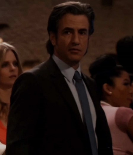 Dermot Mulroney as Russell in New Girl Scene