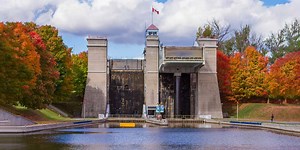 5 Places To See Fall Colours In Peterborough And The Kawarthas - Wandering Wagars