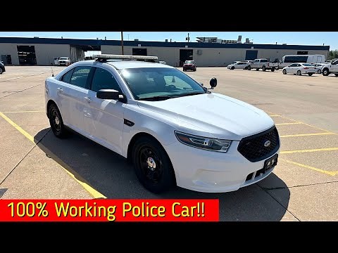 I Found 2 Fully Functional Cop Cars at the Dealer Auction!!